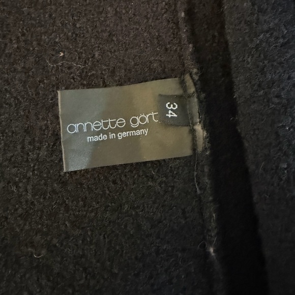 Architectural Annette Gortz Black Women's Coat - Picture 14 of 14